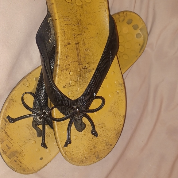 Vionic Sandals - Picture 2 of 2